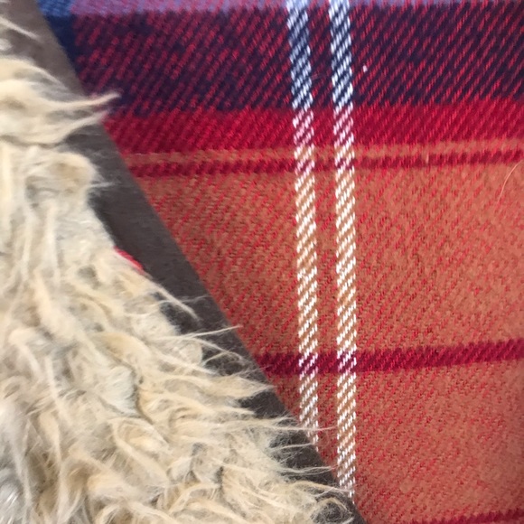 Vest - Picture 5 of 5